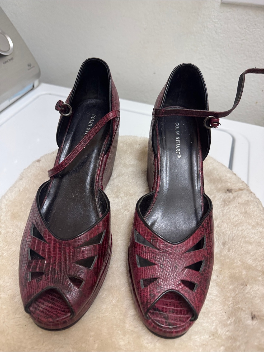 Colin Stuart Wine Red Textured Peep-Toe Mary Jane Heels